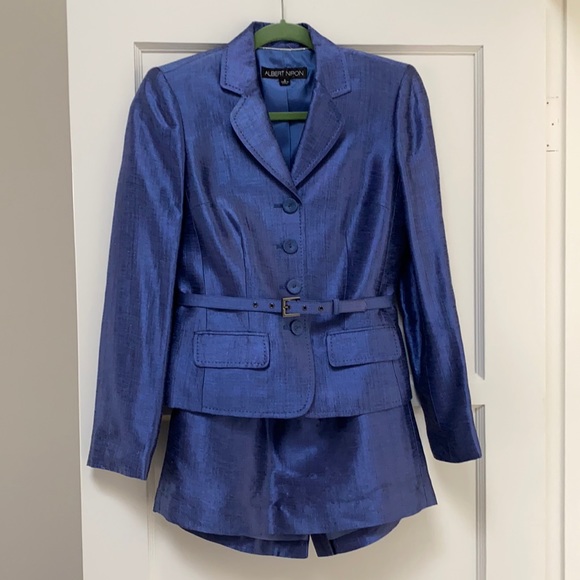 Albert Nipon Stunning Elegant Blue Suit size 2 - Picture 1 of 10